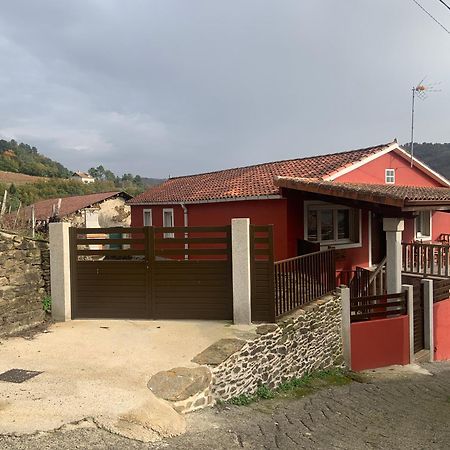 Casa Do Feligres E Da Alsira Villa Nogueira de Abaixo Eksteriør bilde