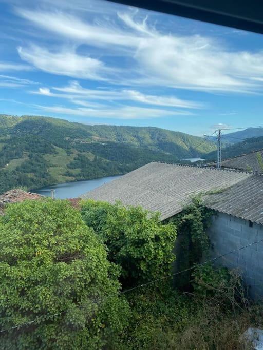 Casa Do Feligres E Da Alsira Villa Nogueira de Abaixo Eksteriør bilde