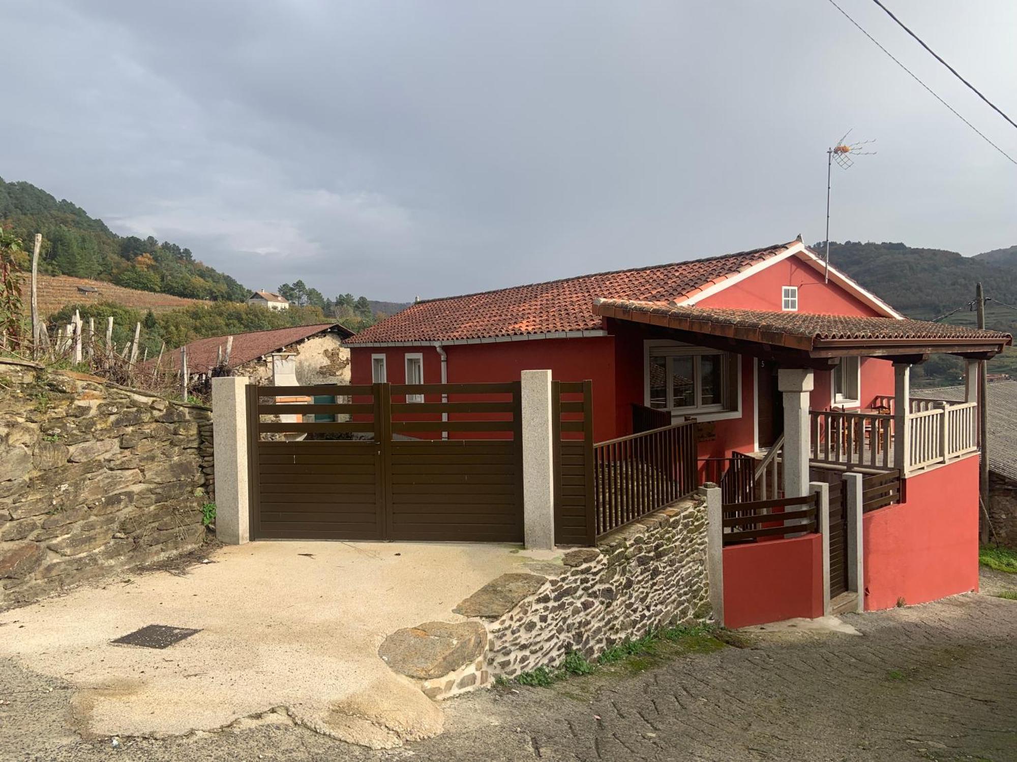 Casa Do Feligres E Da Alsira Villa Nogueira de Abaixo Eksteriør bilde